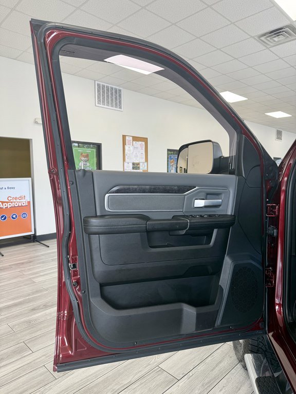 Used 2022 RAM 2500 Big Horn AWD/4WD image 15