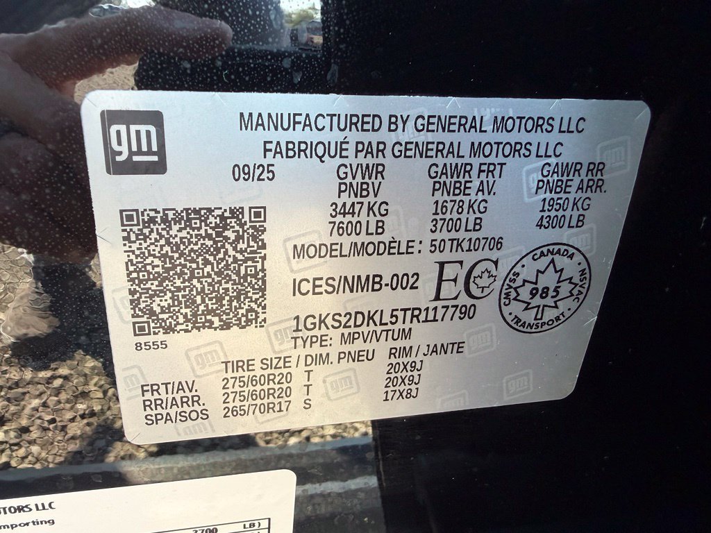 Used 2026 GMC Yukon Denali w/ Sun & Power Step Package AWD/4WD image 32