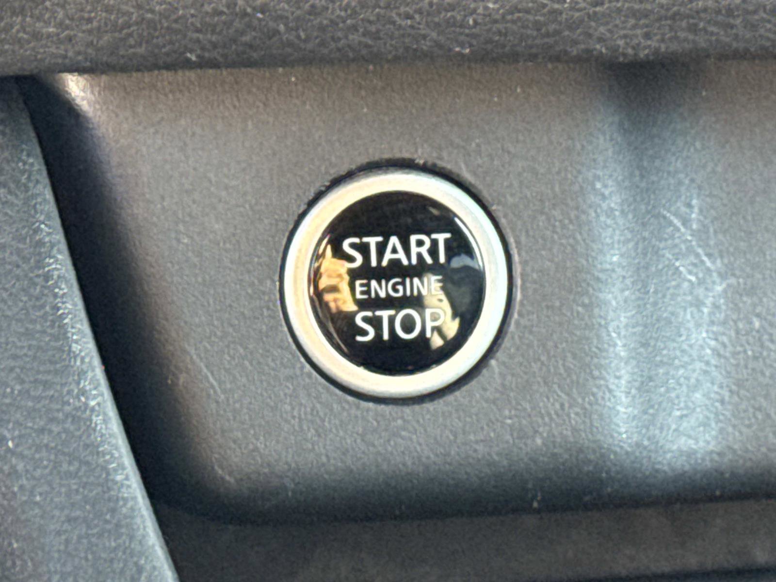 Used 2023 Nissan Rogue SV image 13