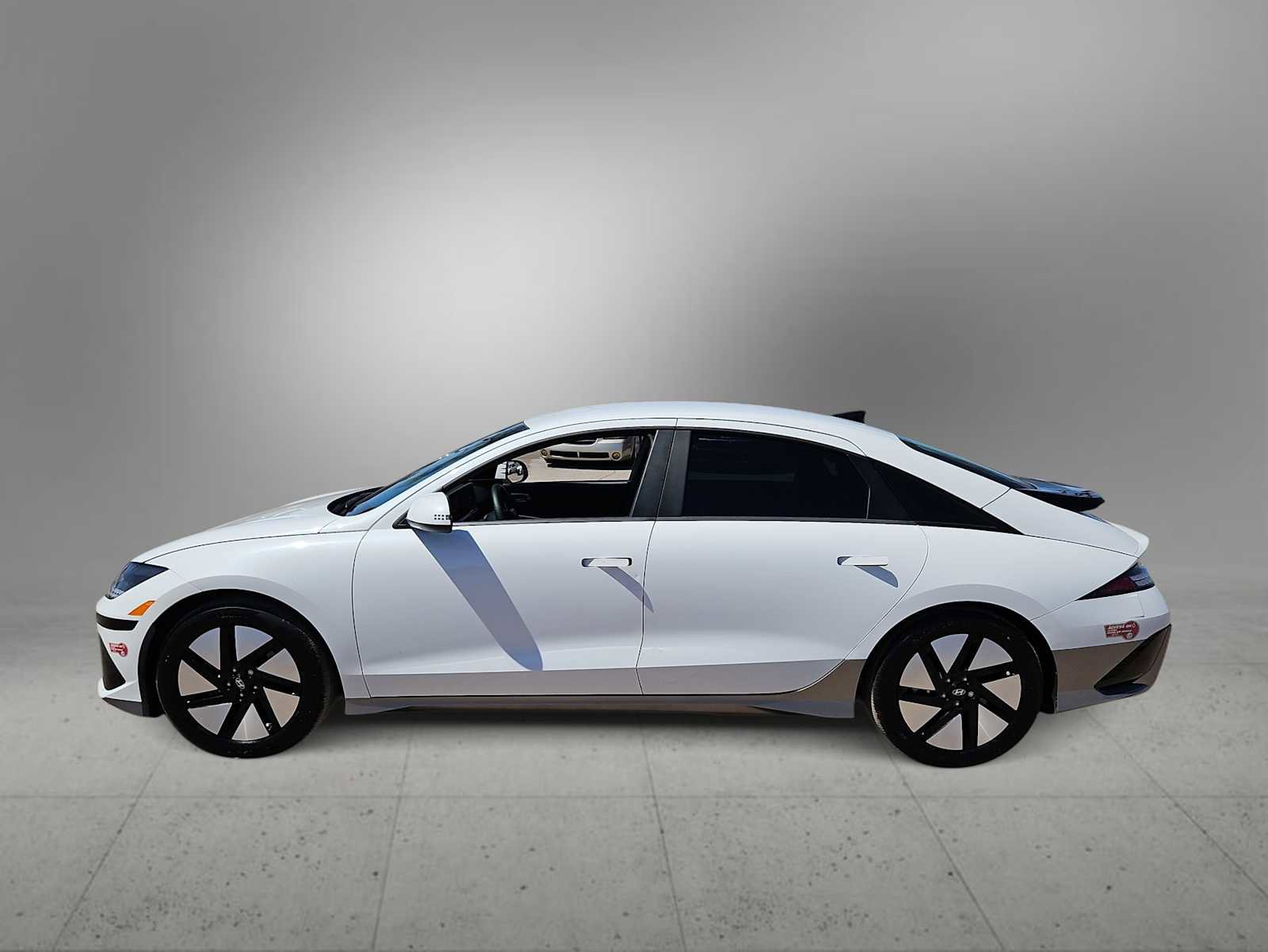 Used 2024 Hyundai Ioniq 6 Limited RWD image 5