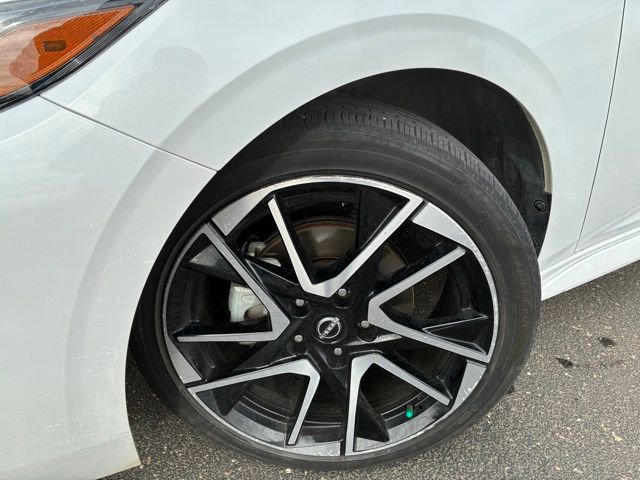 Certified 2024 Nissan Sentra SR w/ Lighting Package image 21