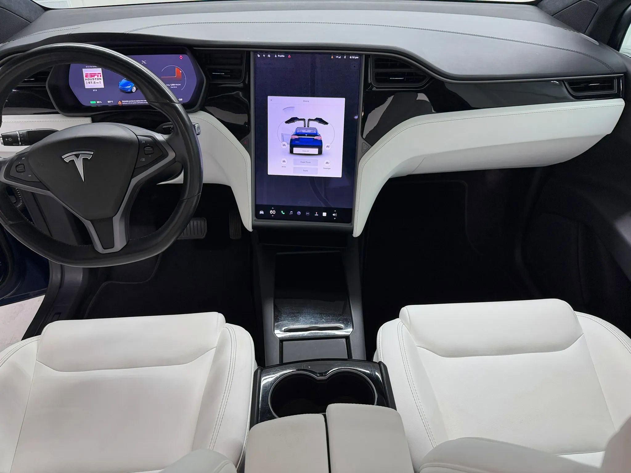 Used 2020 Tesla Model X Long Range AWD/4WD image 2