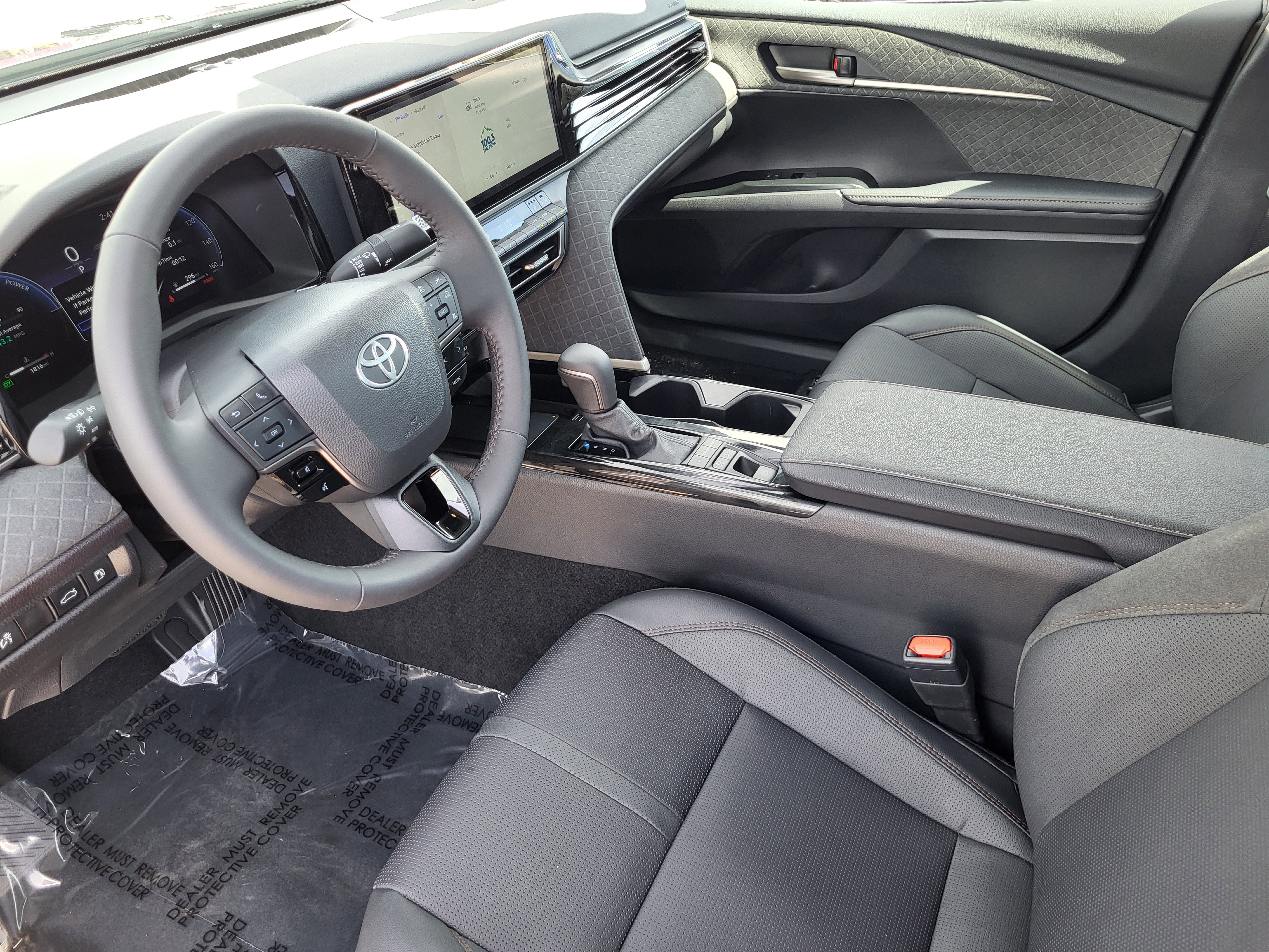 Used 2026 Toyota Camry XLE image 14