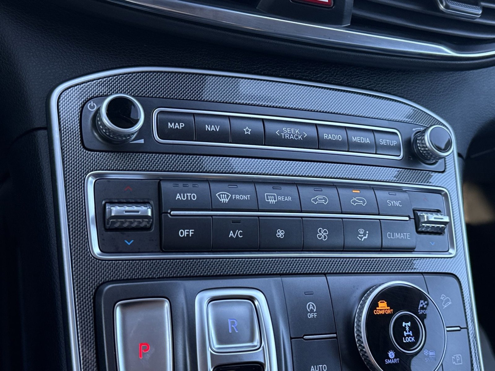 Used 2023 Hyundai Santa Fe SEL image 21