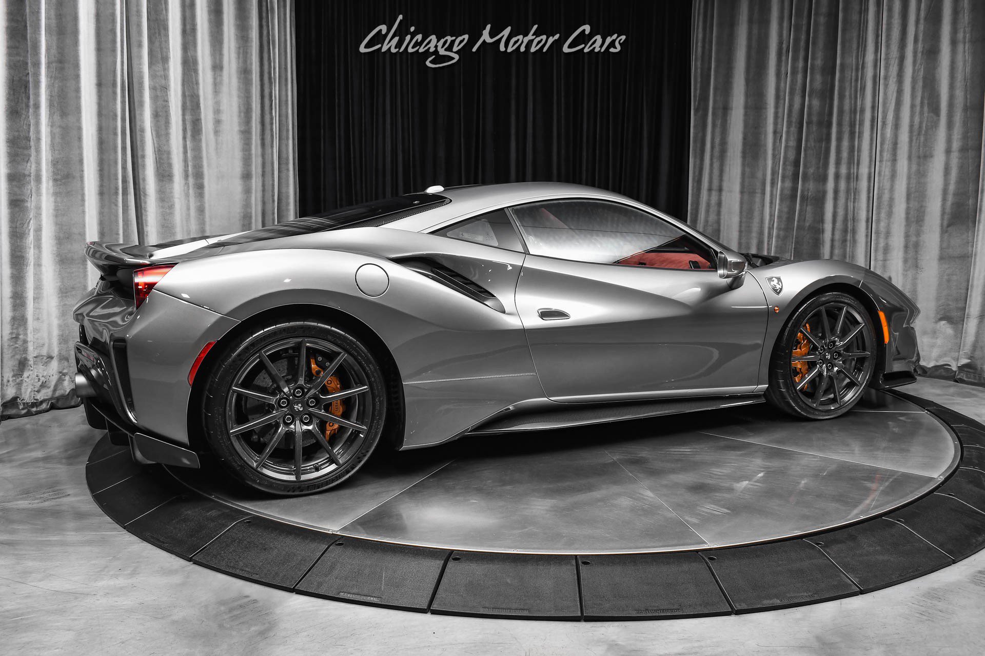 Used 2019 Ferrari 488 Pista Coupe RWD image 5