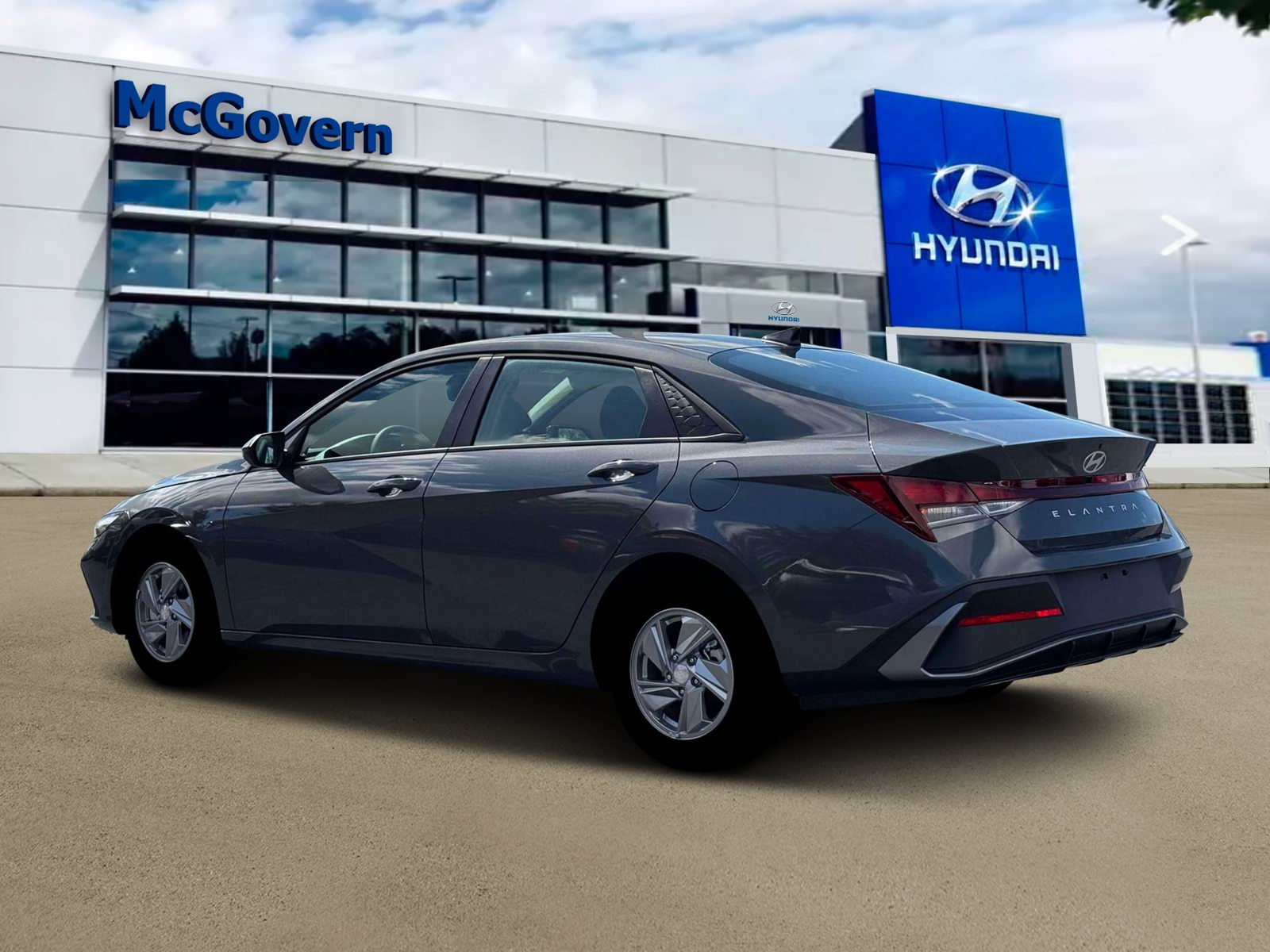 New 2026 Hyundai Elantra SE FWD image 4