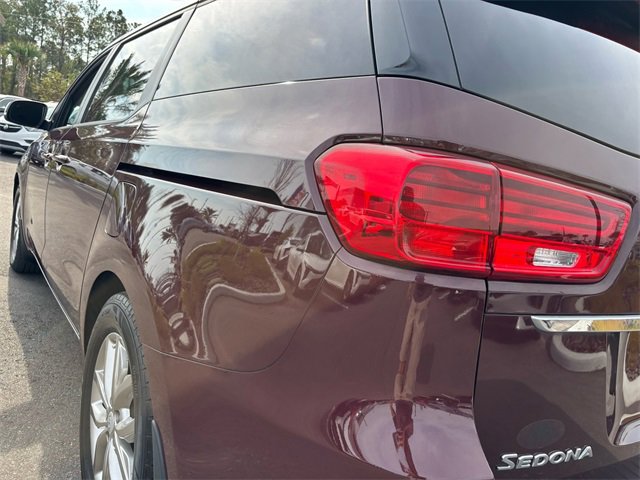 Used 2020 Kia Sedona EX image 9