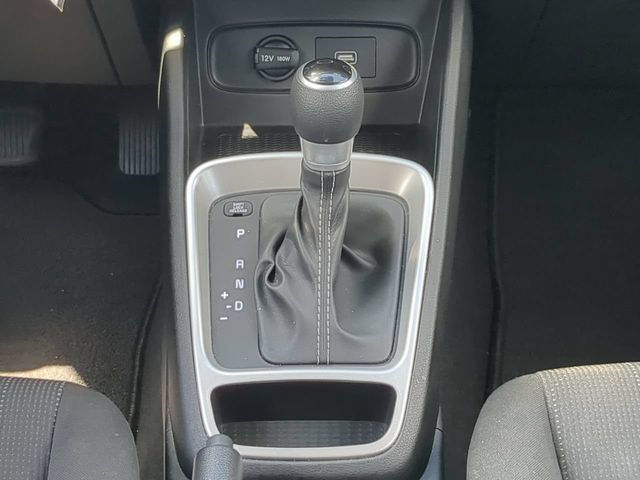 Used 2021 Hyundai Venue SE FWD image 17