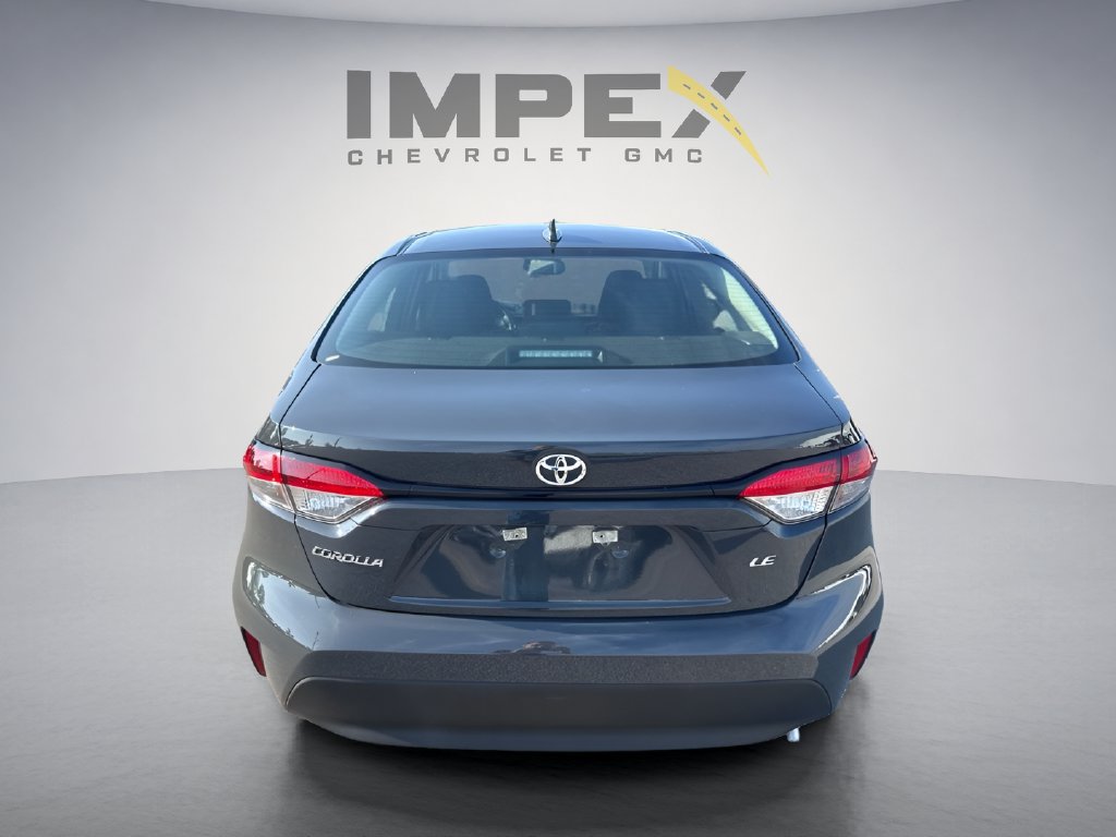 Used 2025 Toyota Corolla LE FWD image 4