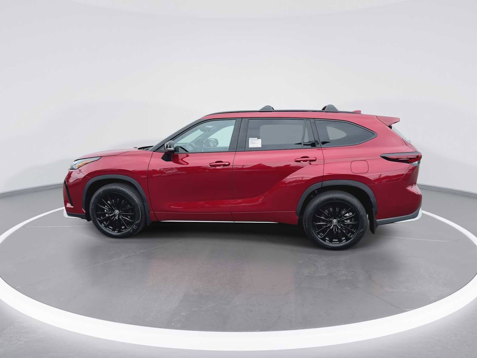 New 2026 Toyota Highlander XSE image 5