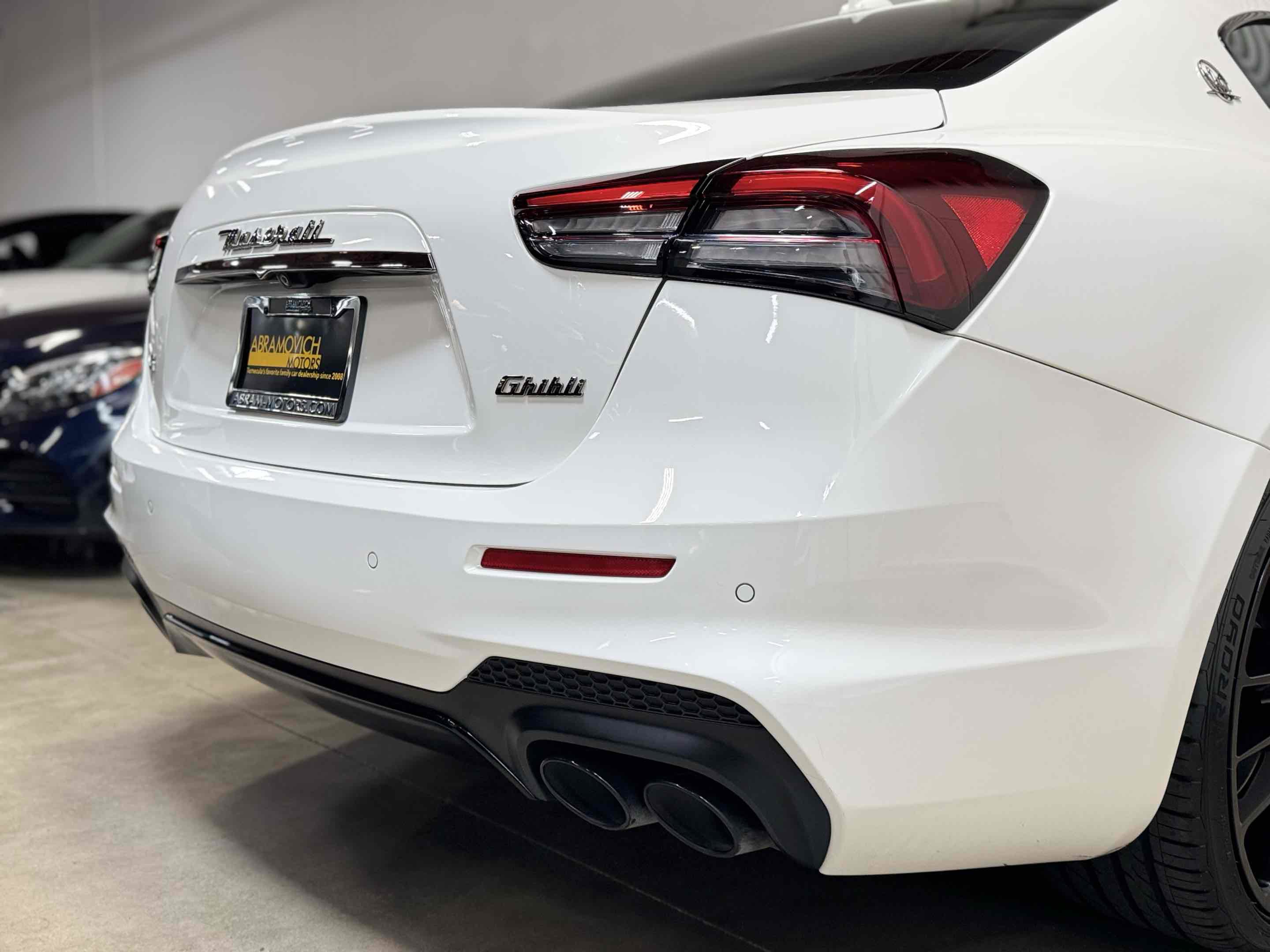 Used 2021 Maserati Ghibli S GranSport RWD image 74
