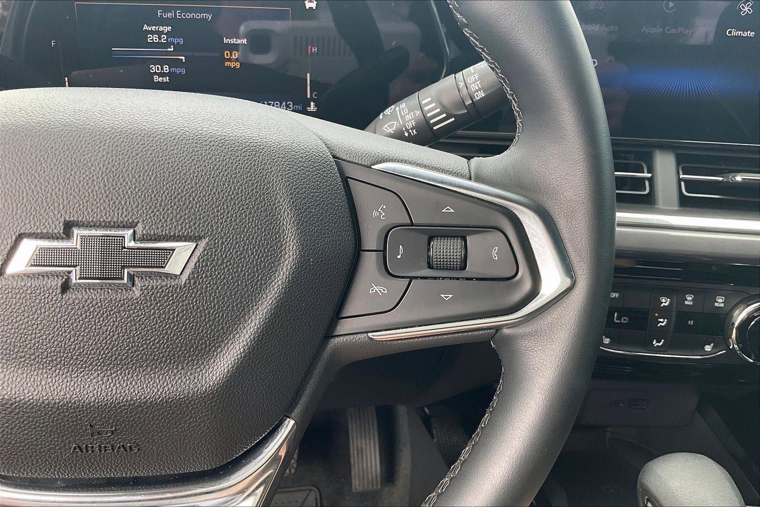 Used 2024 Chevrolet Trax ACTIV w/ Sunroof Package FWD image 20