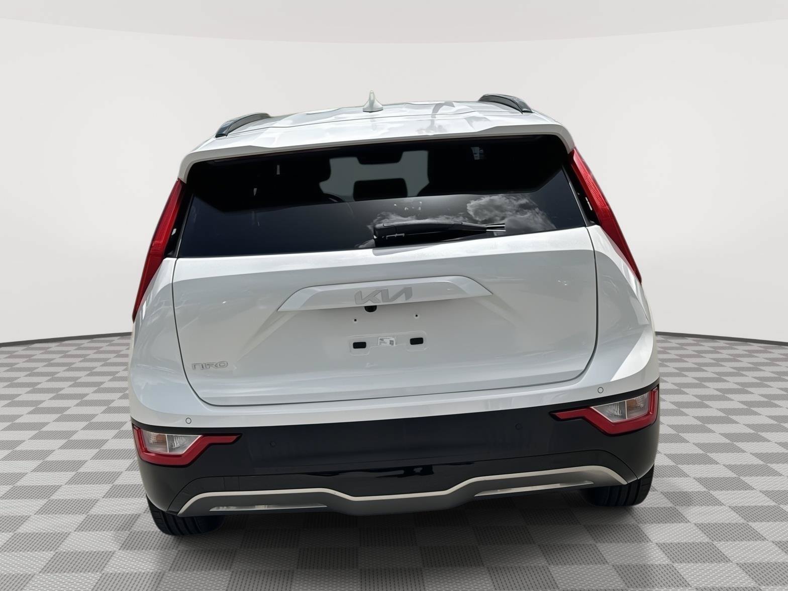 Used 2024 Kia Niro Wind FWD image 5