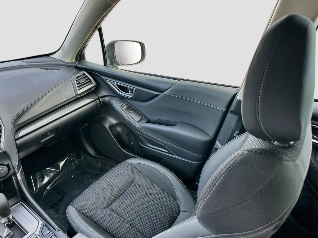 Used 2023 Subaru Forester Premium AWD/4WD image 23