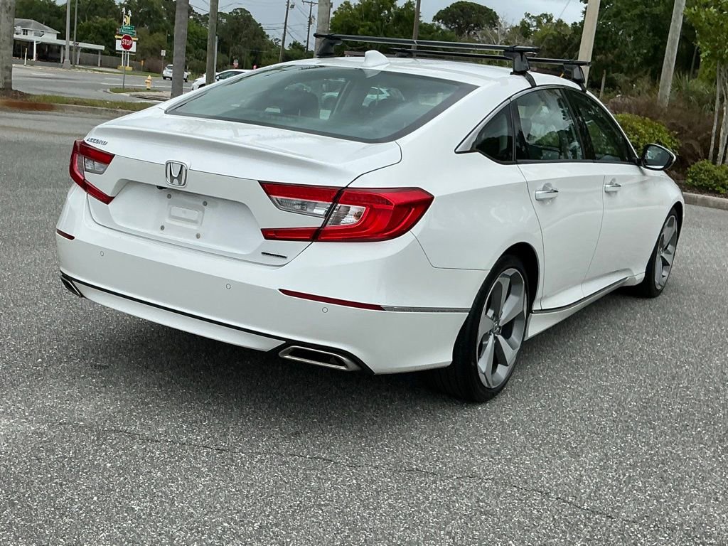 Used 2018 Honda Accord Touring image 7