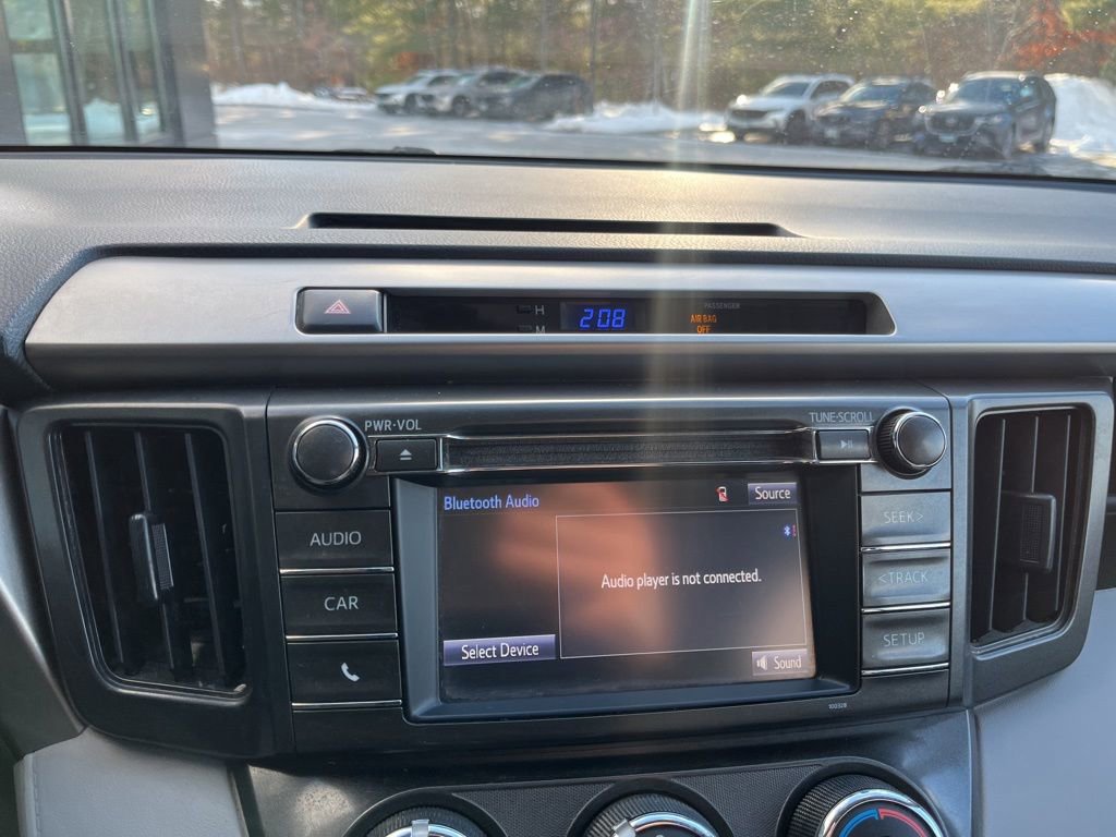 Used 2015 Toyota RAV4 LE image 20