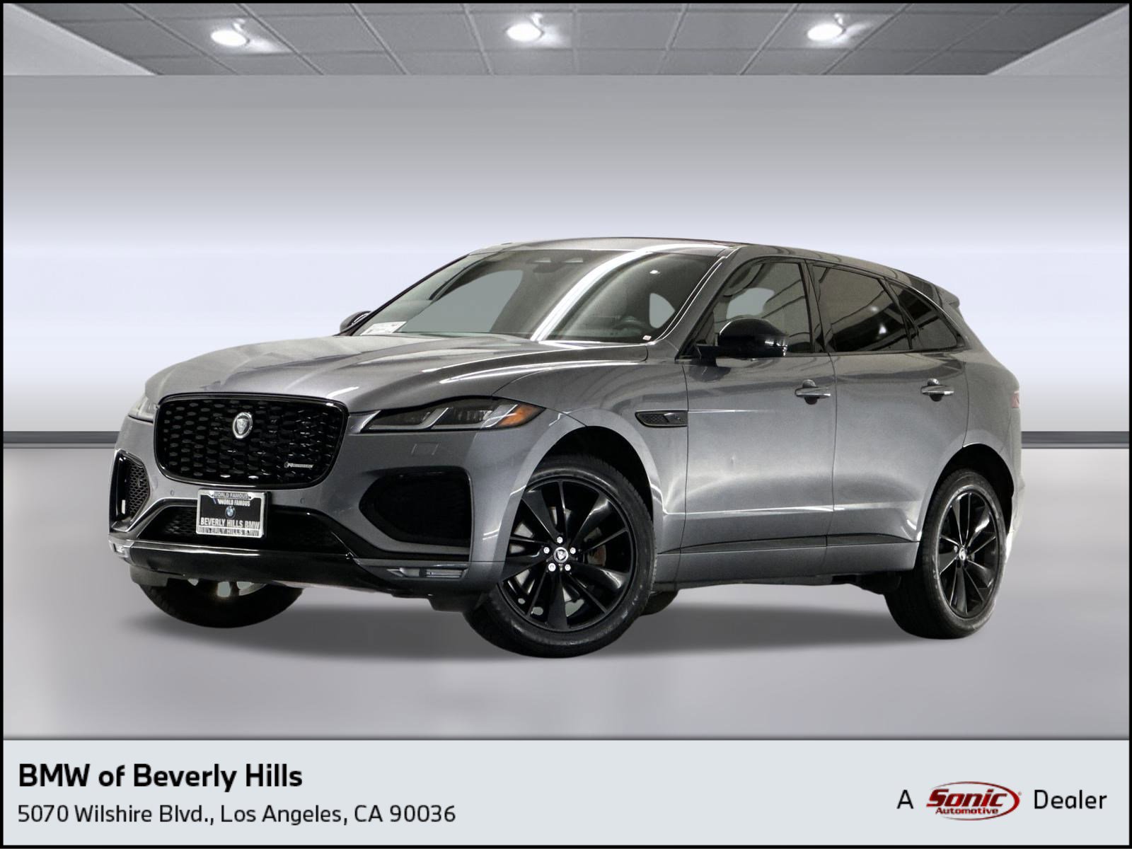 Used 2024 Jaguar F-PACE R-Dynamic S image 1