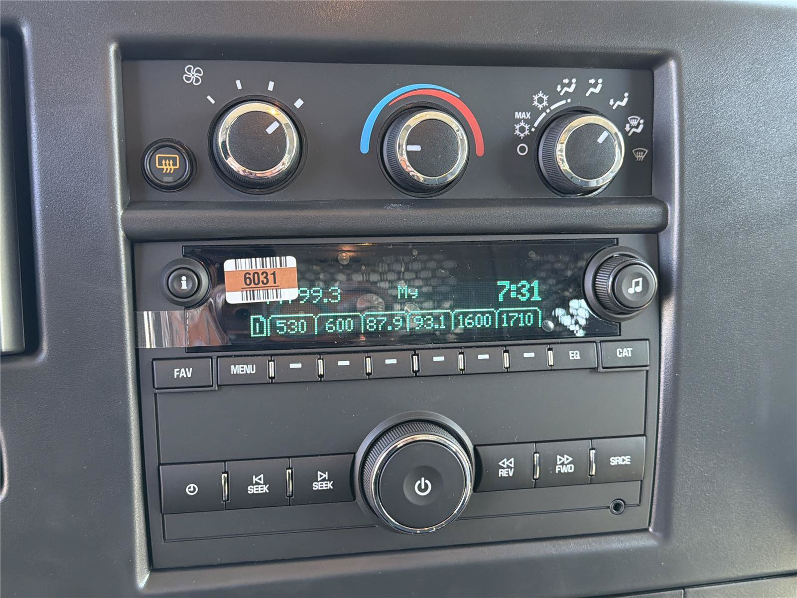 New 2025 GMC Savana 2500 w/ Driver Convenience Package RWD image 24