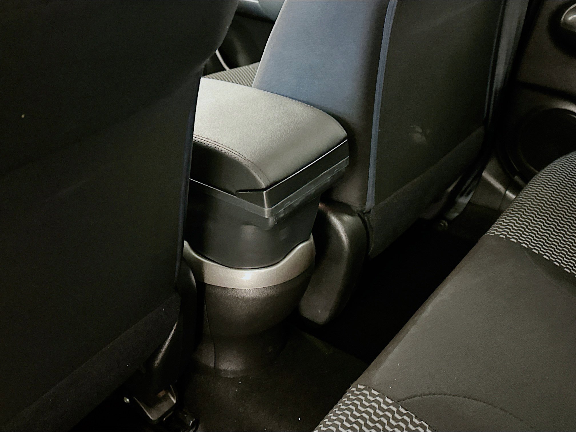 Used 2015 Nissan Juke S image 27