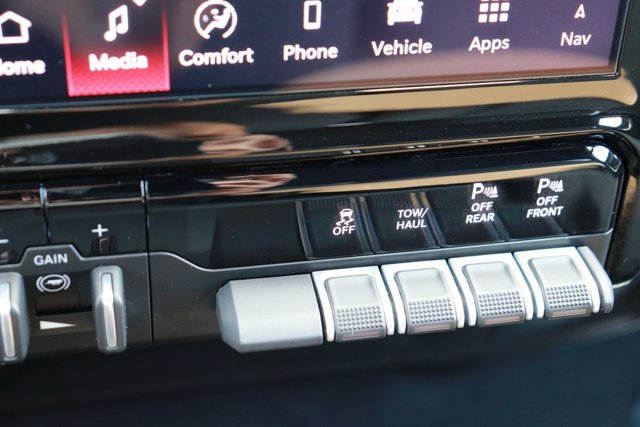 Used 2025 RAM 2500 Big Horn AWD/4WD image 22
