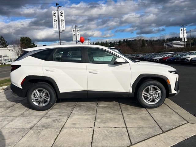 New 2026 Hyundai Tucson SE image 6