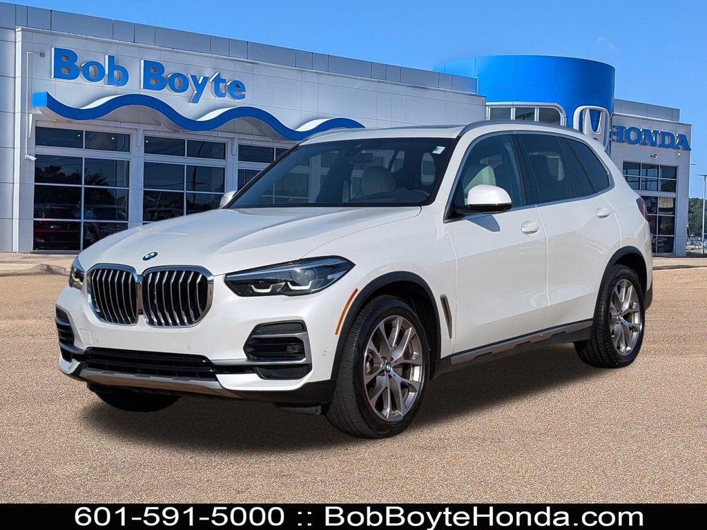 Used 2022 BMW X5 sDrive40i w/ Premium Package