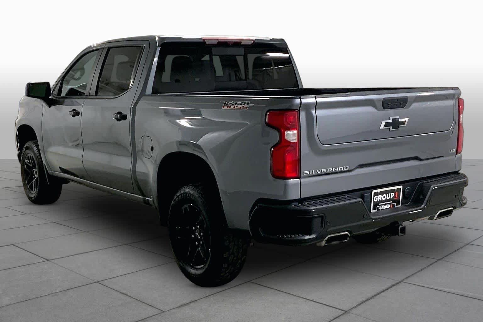 Used 2021 Chevrolet Silverado 1500 LT Trail Boss w/ LT Trail Boss Premium Package AWD/4WD image 11