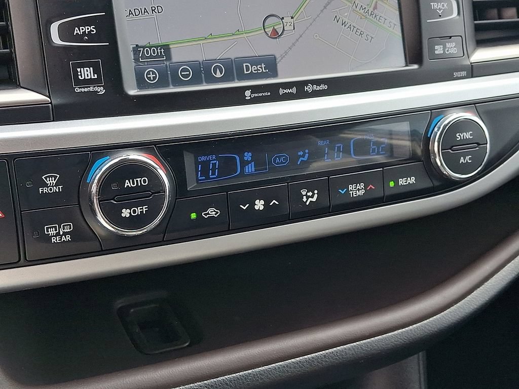 Used 2019 Toyota Highlander Limited AWD/4WD image 22