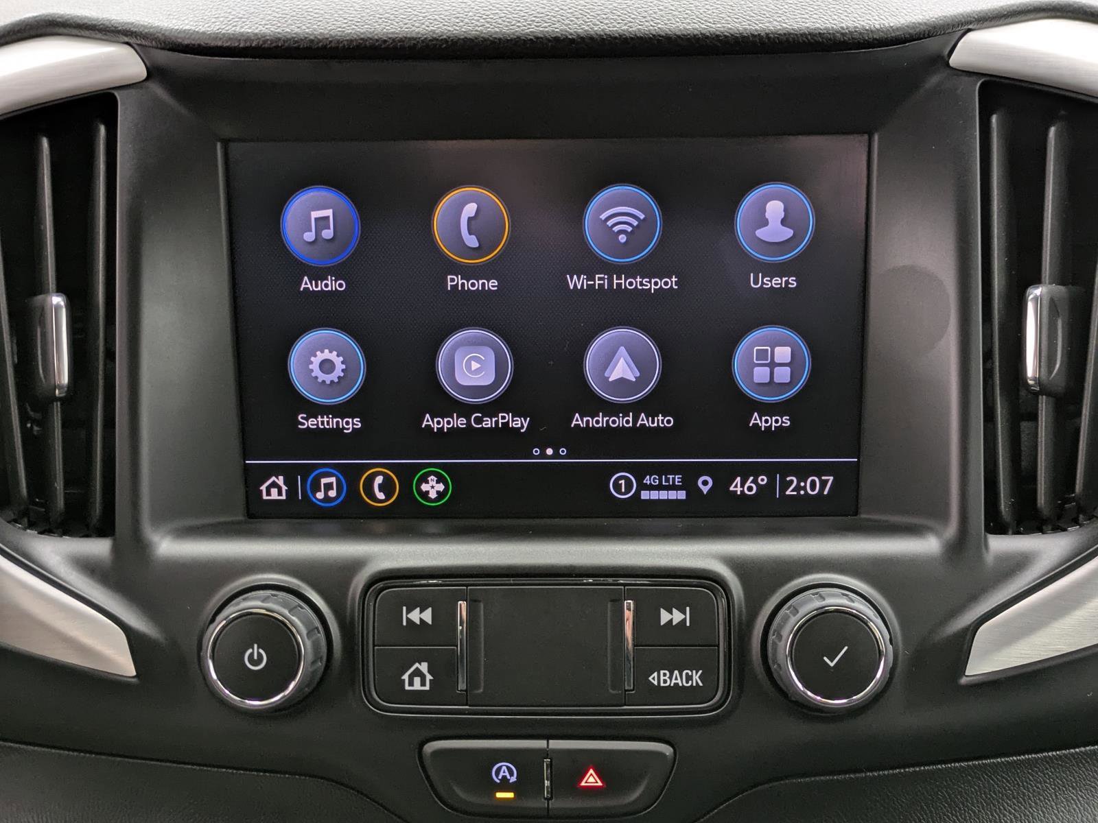 Used 2024 GMC Terrain SLT image 10