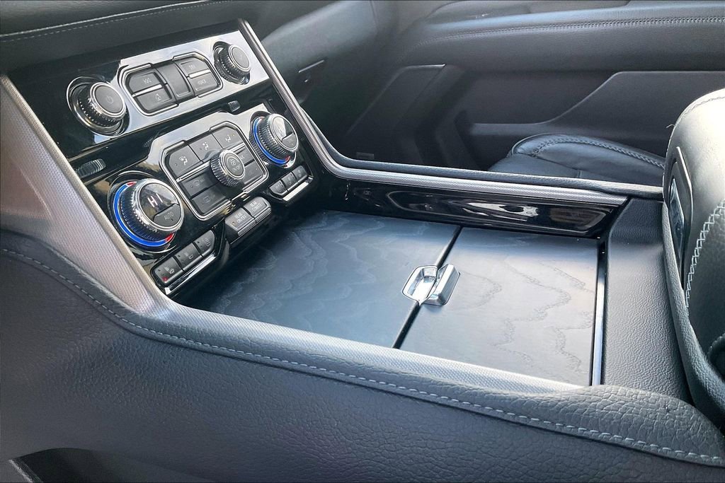 Used 2023 GMC Yukon Denali image 19