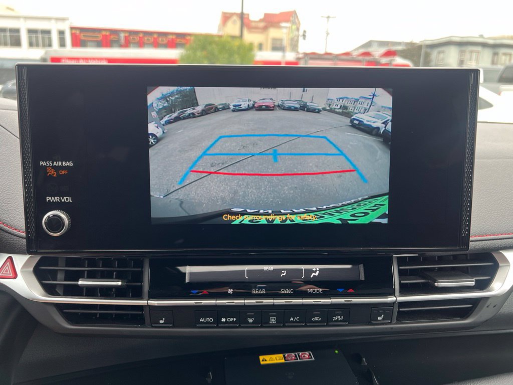 Certified 2025 Toyota Sienna XSE AWD/4WD image 32