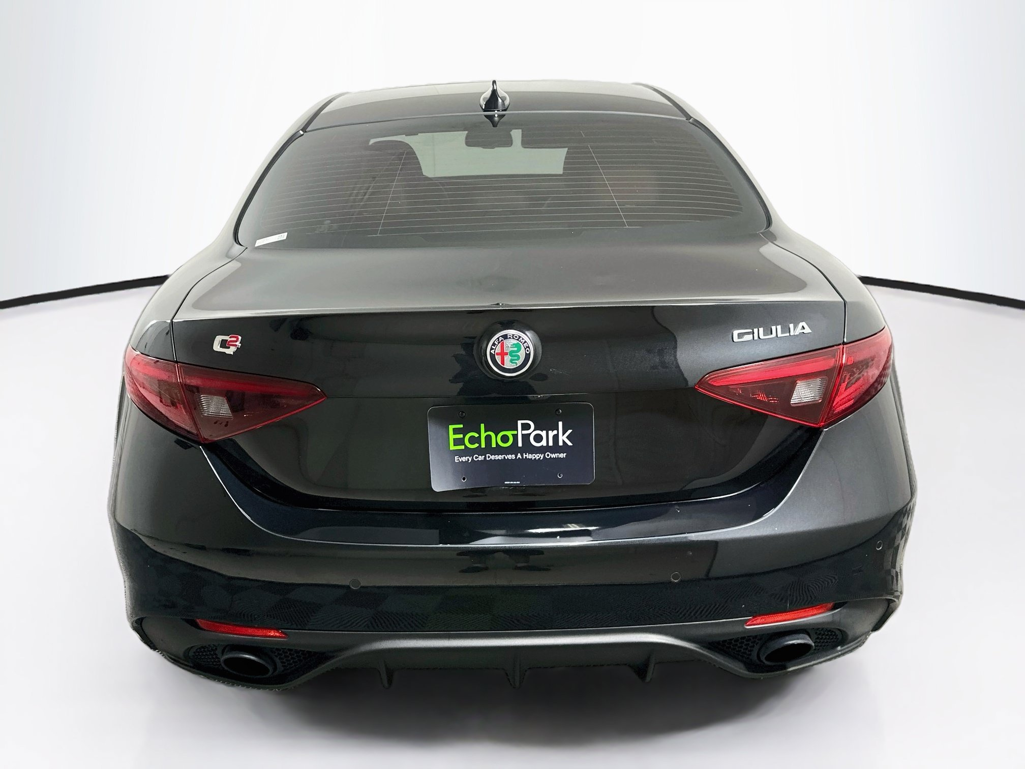 Used 2023 Alfa Romeo Giulia Veloce RWD image 7