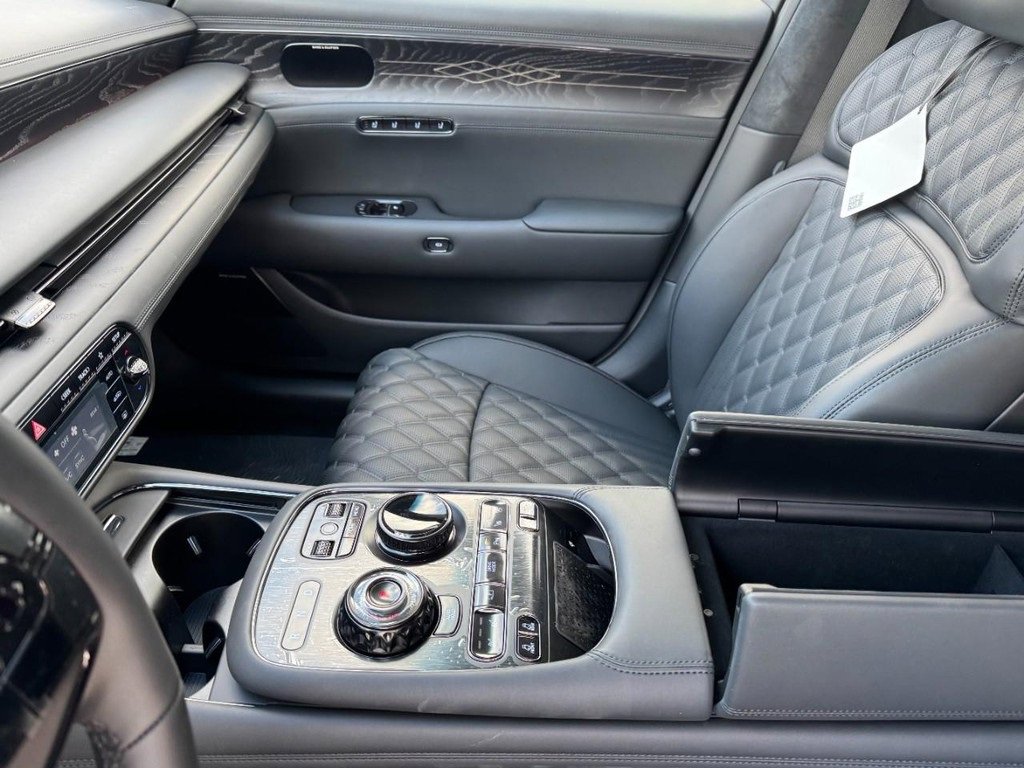 New 2026 Genesis G90 3.5T Prestige image 9