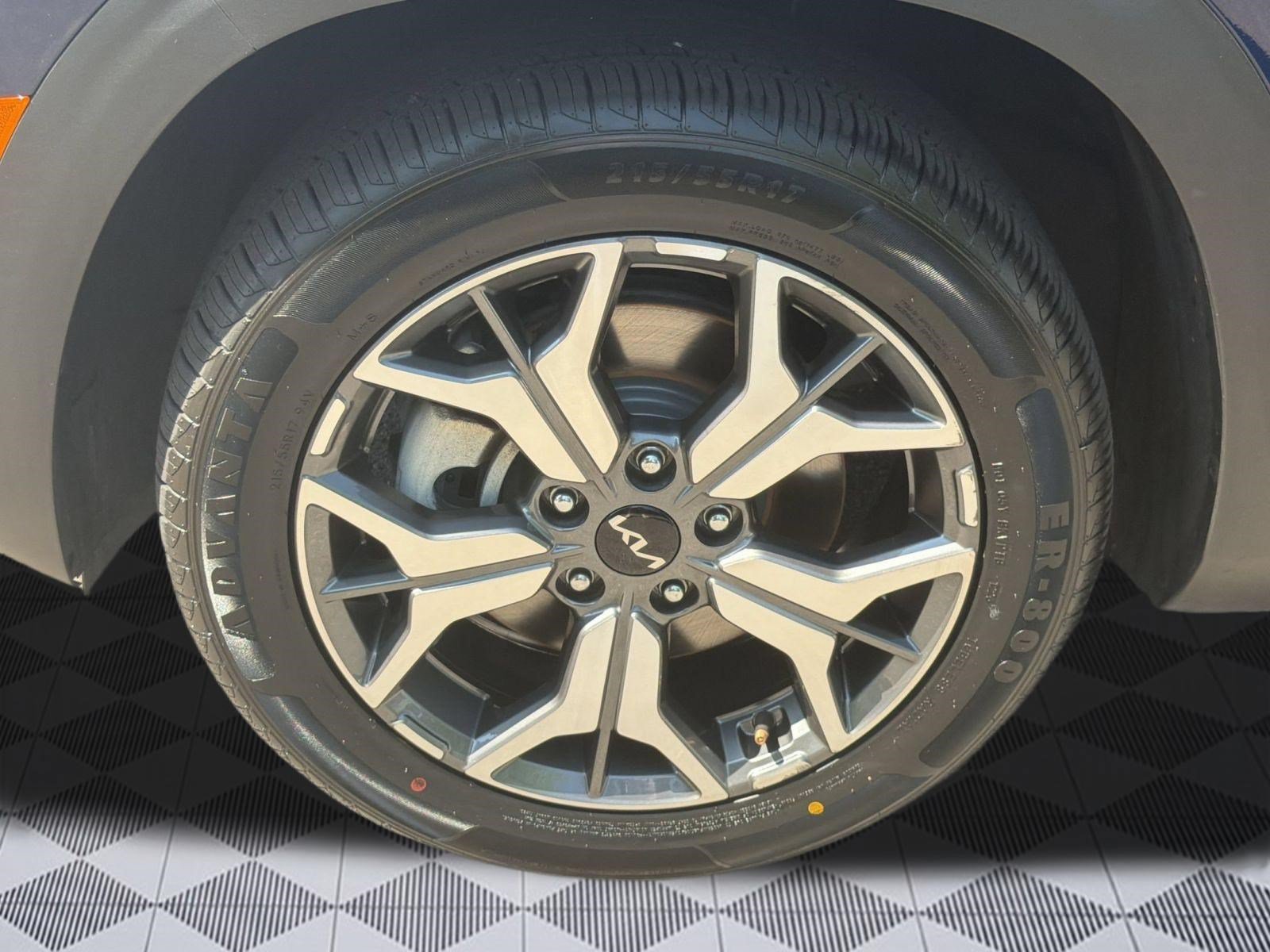Used 2022 Kia Seltos EX AWD/4WD image 13