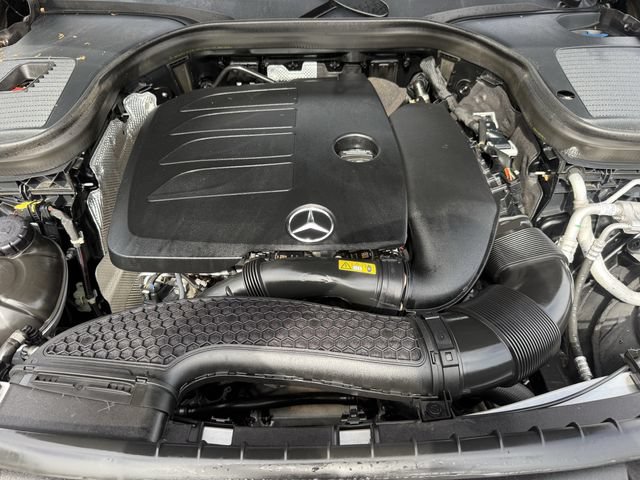 Used 2022 Mercedes-Benz GLC 300 4MATIC image 35