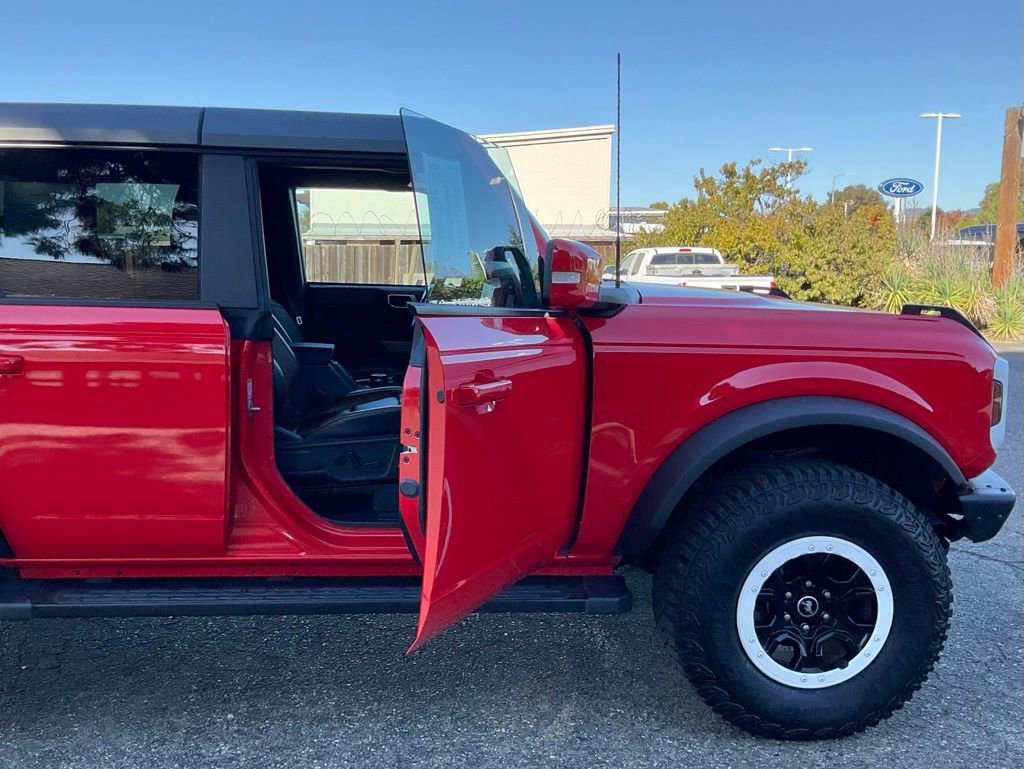 Used 2023 Ford Bronco Outer Banks w/ Sasquatch Package image 46