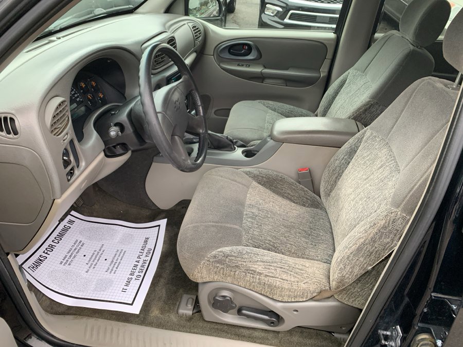Used 2002 Chevrolet TrailBlazer LS w/ Preferred Equipment Group AWD/4WD image 10