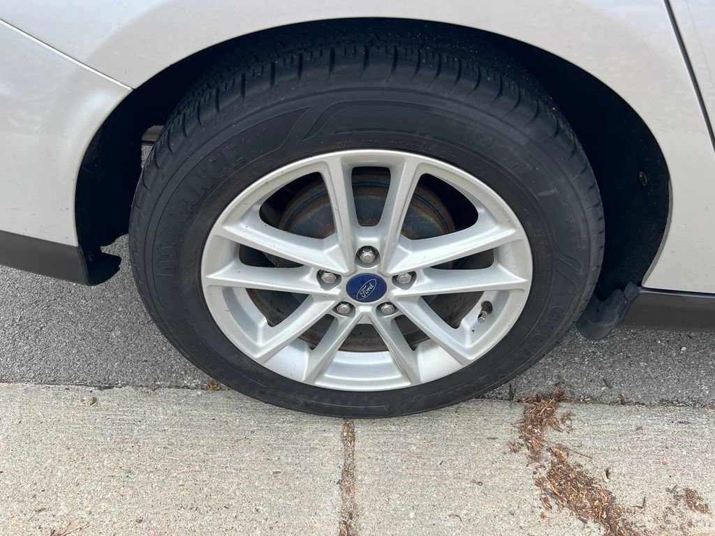 Used 2018 Ford Focus SE FWD image 10