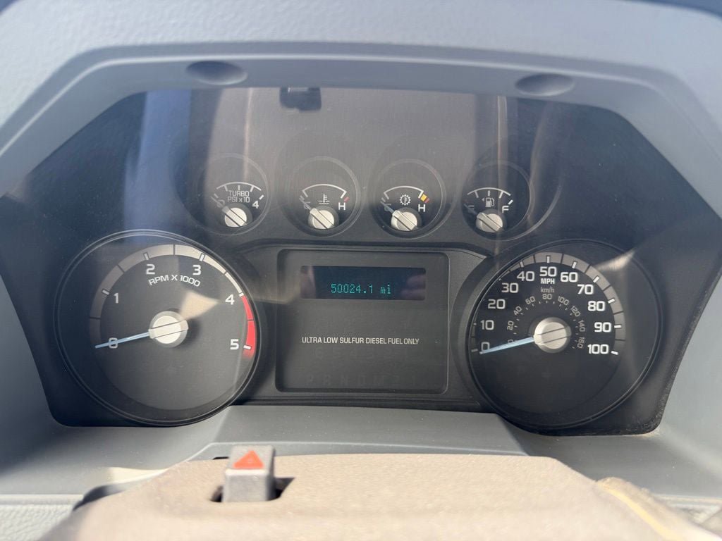 Used 2016 Ford F550 4x4 Regular Cab Super Duty image 9