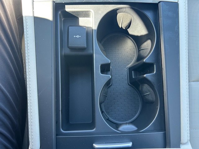 New 2025 Jaguar F-PACE R-Dynamic S image 33