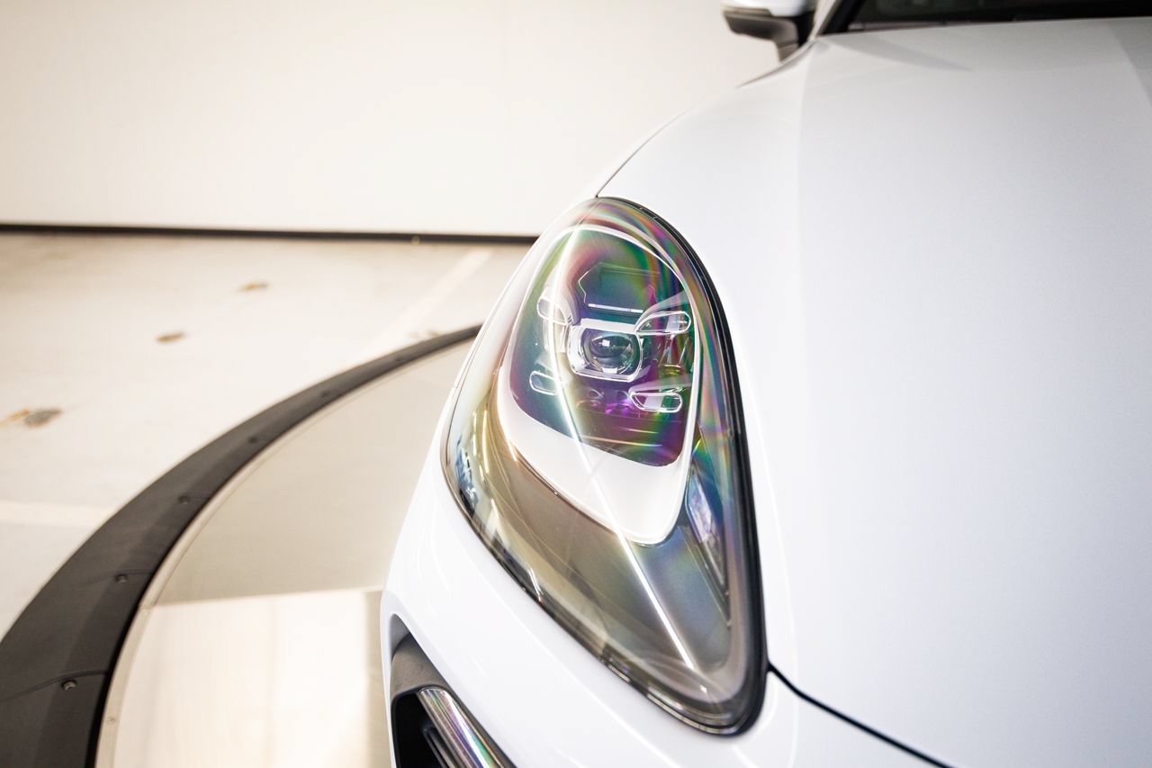 Certified 2023 Porsche Cayenne Platinum Edition AWD/4WD image 13