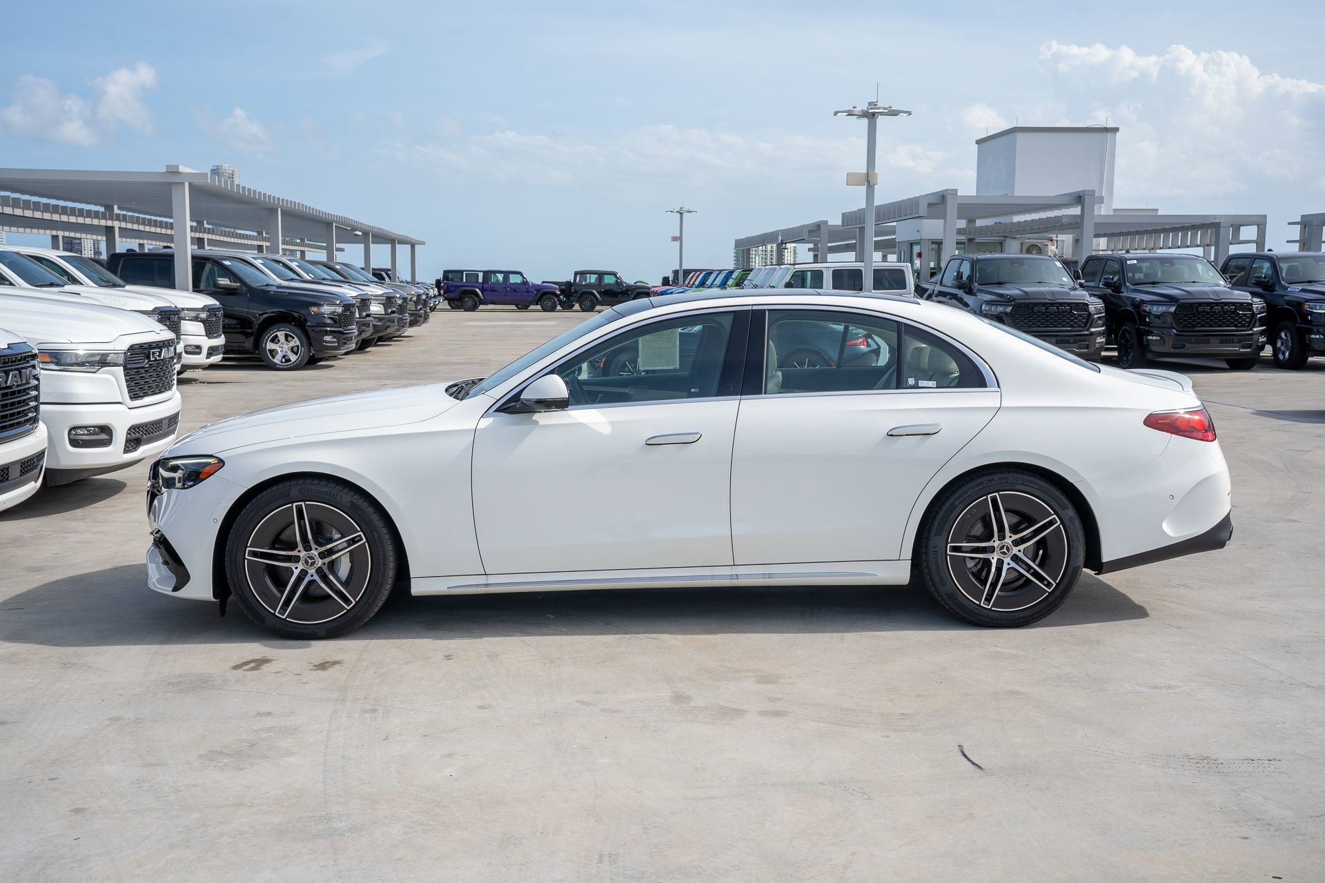 Used 2024 Mercedes-Benz E 350 4MATIC Sedan image 10