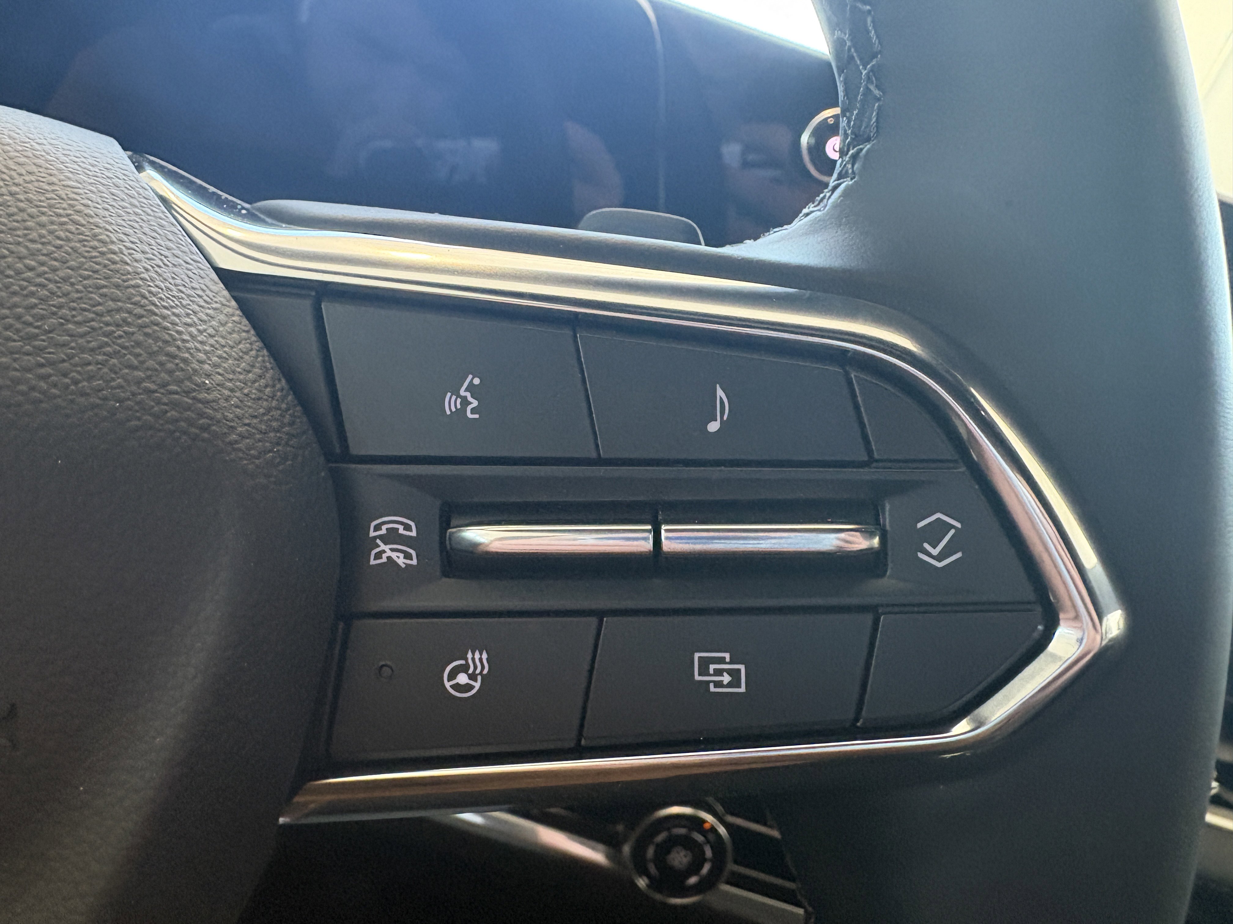 New 2026 Chevrolet Equinox LT image 13