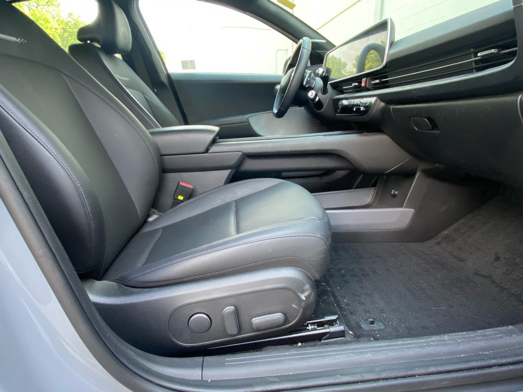 Used 2024 Hyundai Ioniq 6 Limited RWD image 30