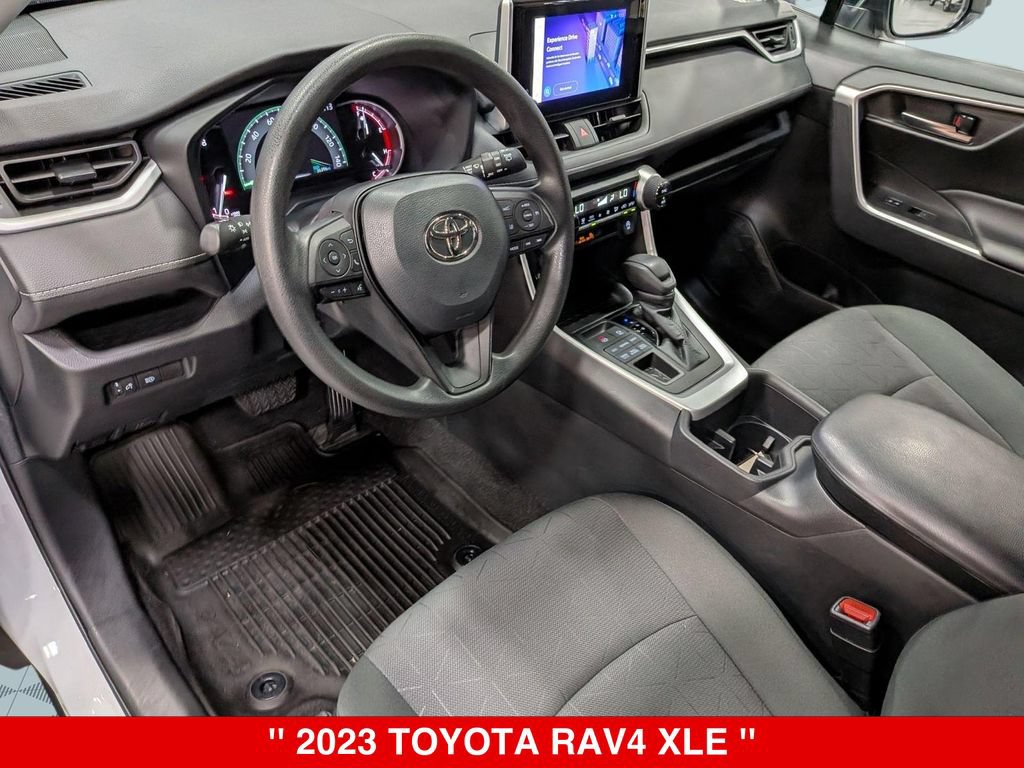 Used 2023 Toyota RAV4 XLE AWD/4WD image 10