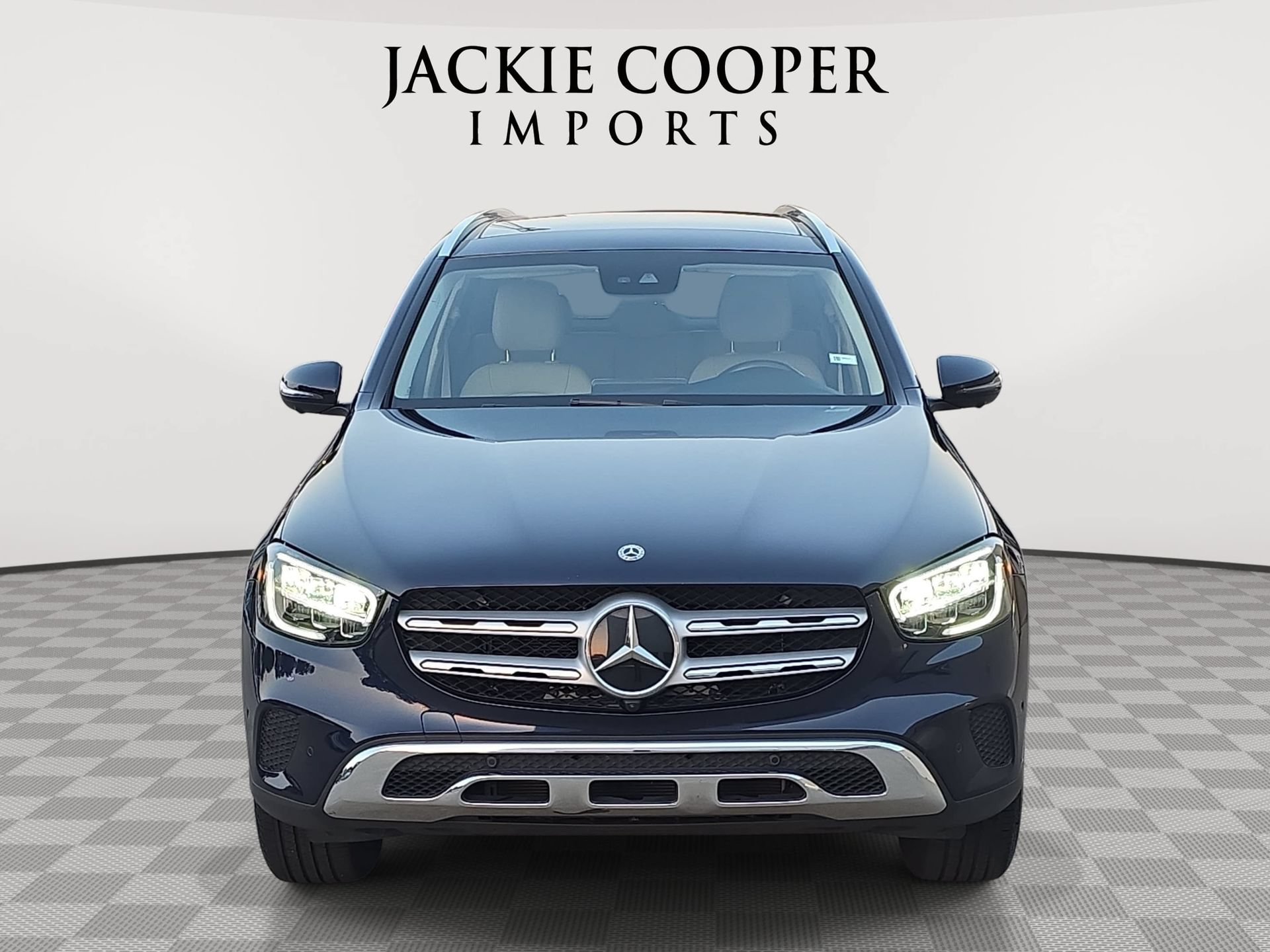 Certified 2022 Mercedes-Benz GLC 300 4MATIC image 2