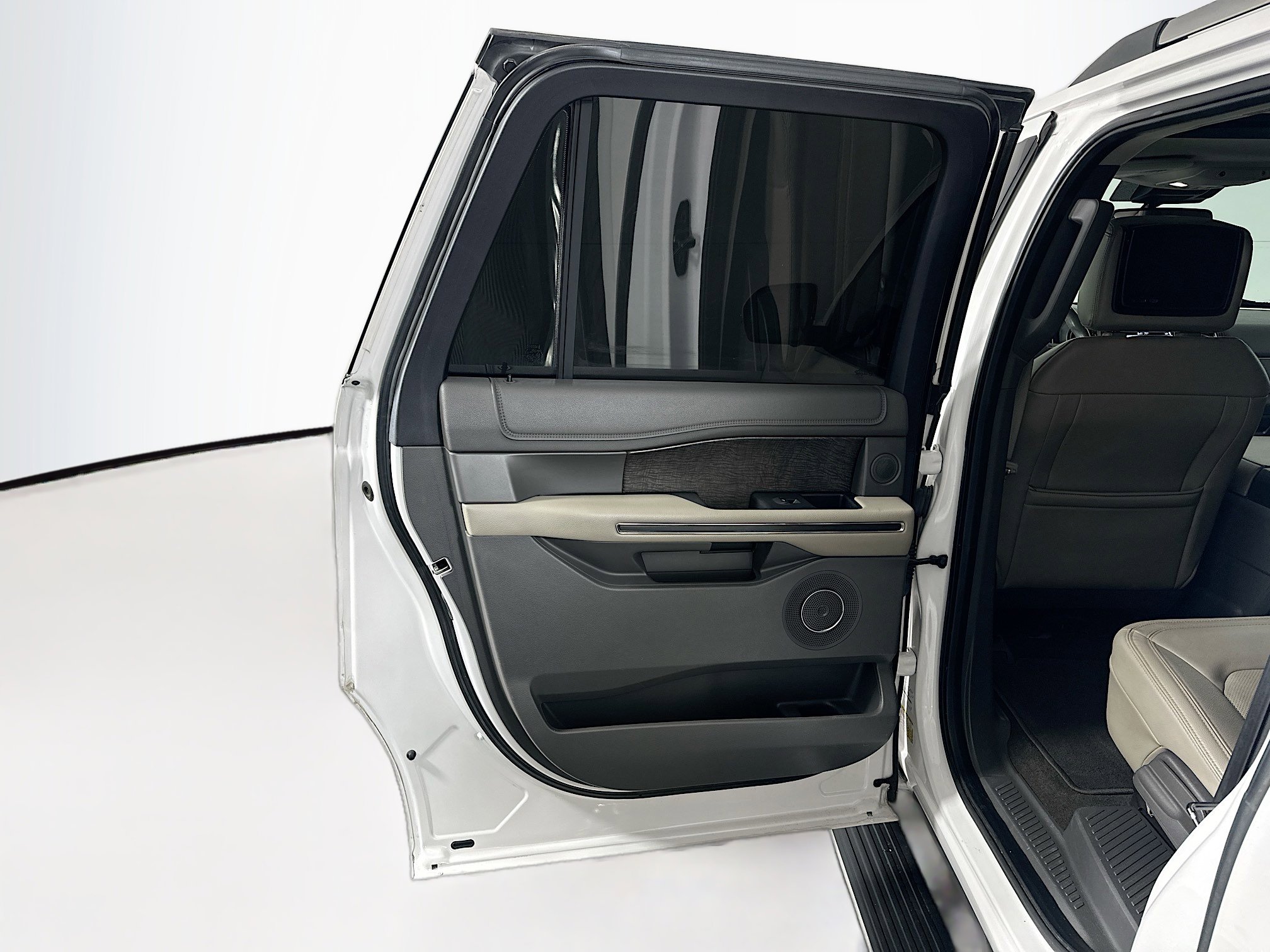 Used 2019 Ford Expedition Max Limited w/ Equipment Group 302A image 28