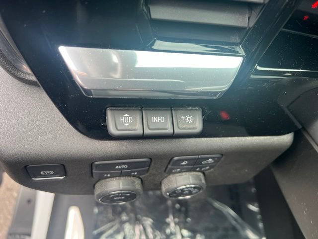 Used 2025 Chevrolet Silverado 1500 LTZ w/ Technology Package AWD/4WD image 8