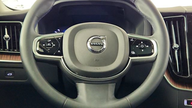 Used 2023 Volvo XC60 B5 Ultimate FWD image 24