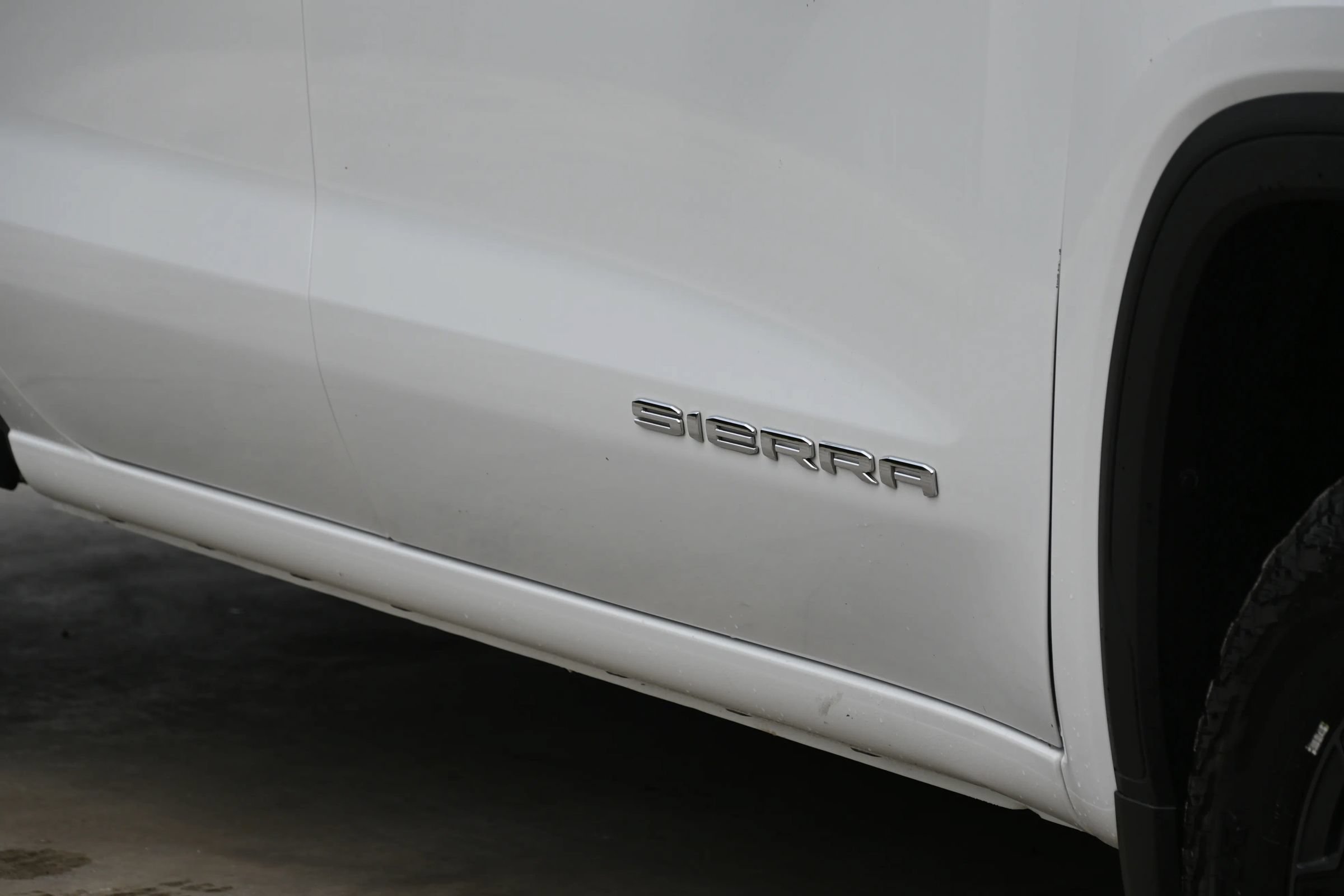 Used 2024 GMC Sierra 1500 Pro w/ Pro Value Package AWD/4WD image 9